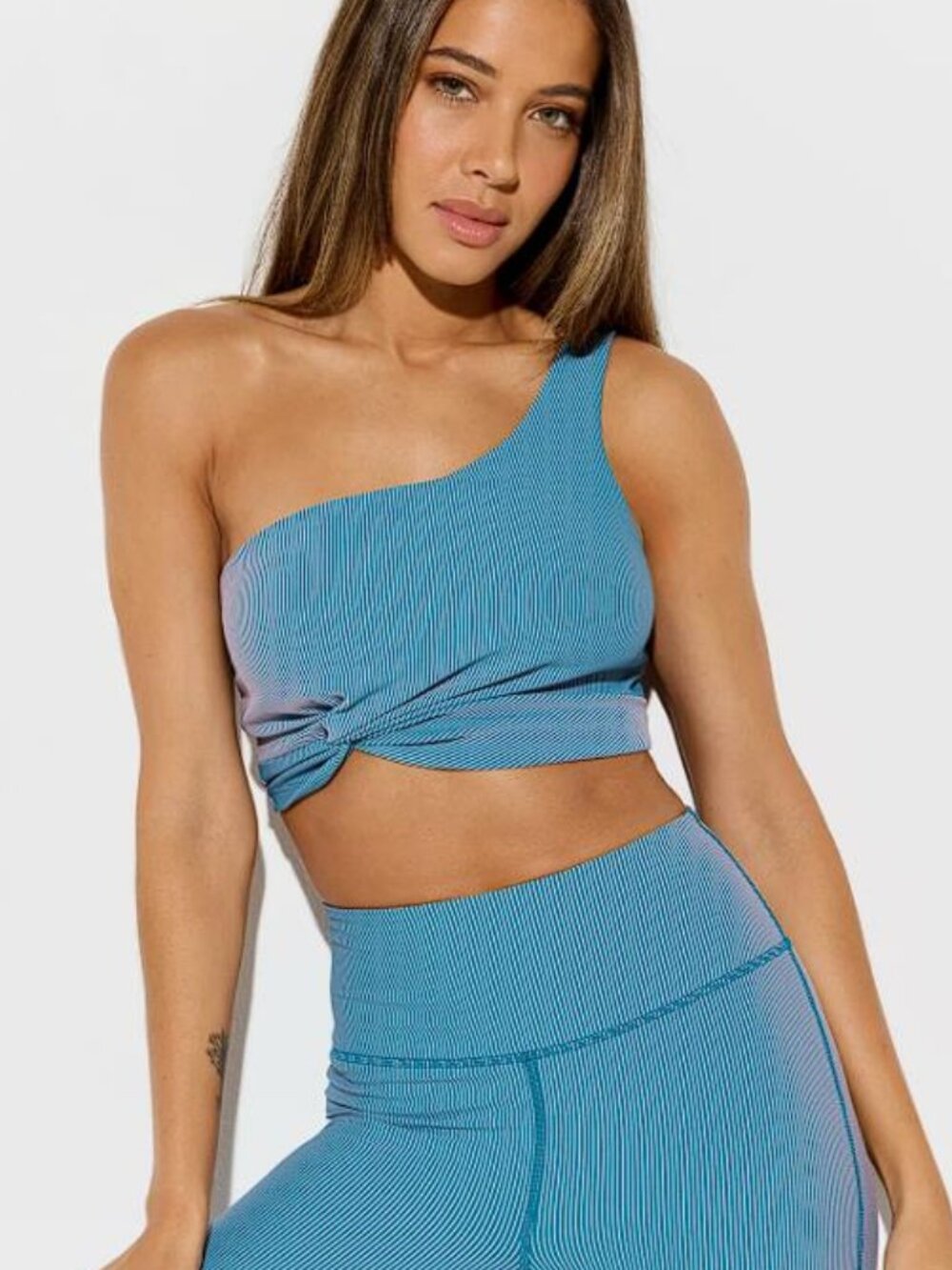 SPIRITUAL GANGSTER Women's AuraLight Charlieze Crop Tank Size S in Blue Lagoon